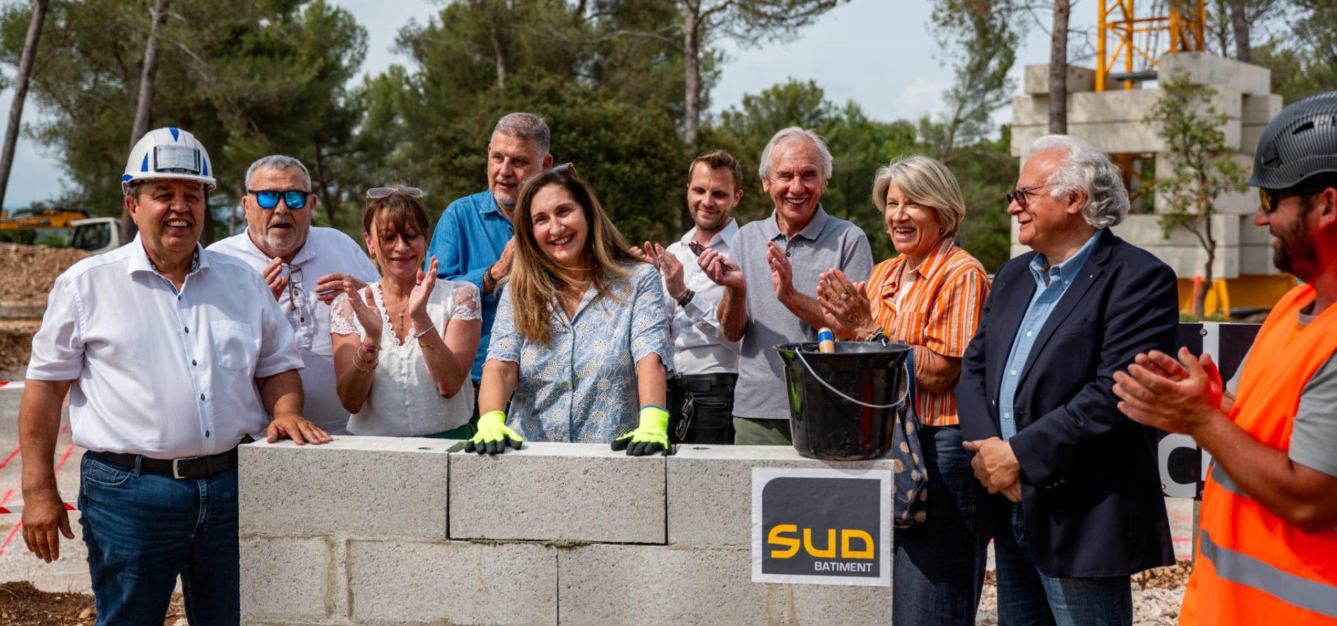 Pose de la première pierre du futur Centre aéré de Cabriès-Calas