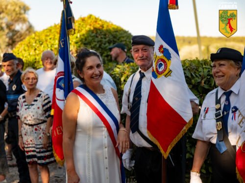 P1213236